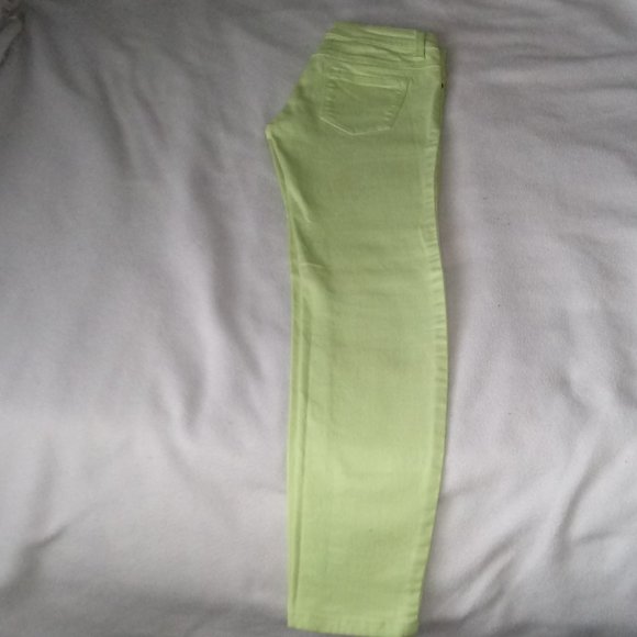 Wet Seal Neon Green Jeans - Picture 7 of 8